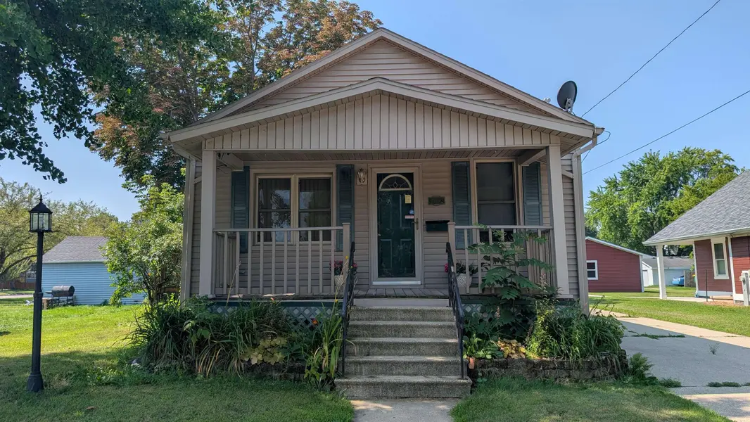 1172 DAY ST, Green Bay, WI 54302