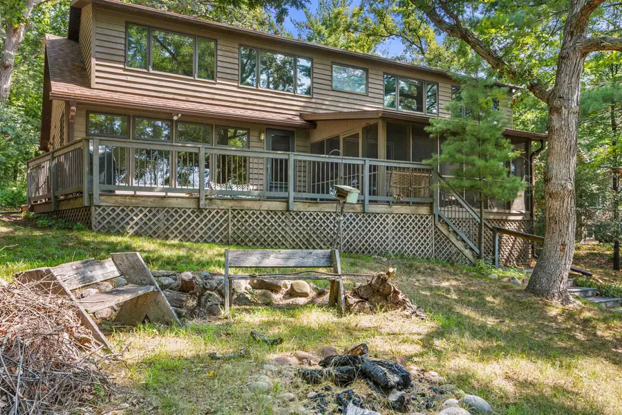 W5509 HILLCREST BLVD, Wild Rose, WI 54981