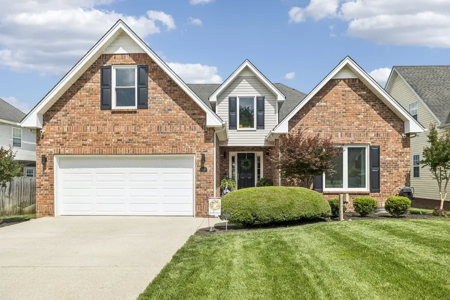 2504 Oak Hill Dr, Murfreesboro, TN 37130