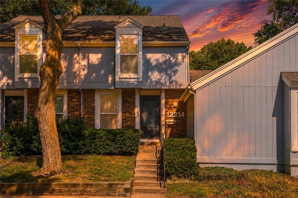 12214 W 79th TER, Lenexa, KS 66215