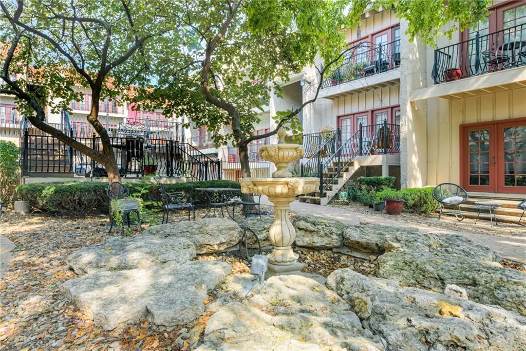 1111 W 46th ST #53, Kansas City, MO 64112
