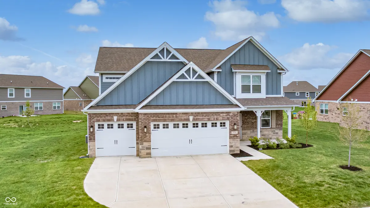 1728 Gordon DR, Greenwood, IN 46143