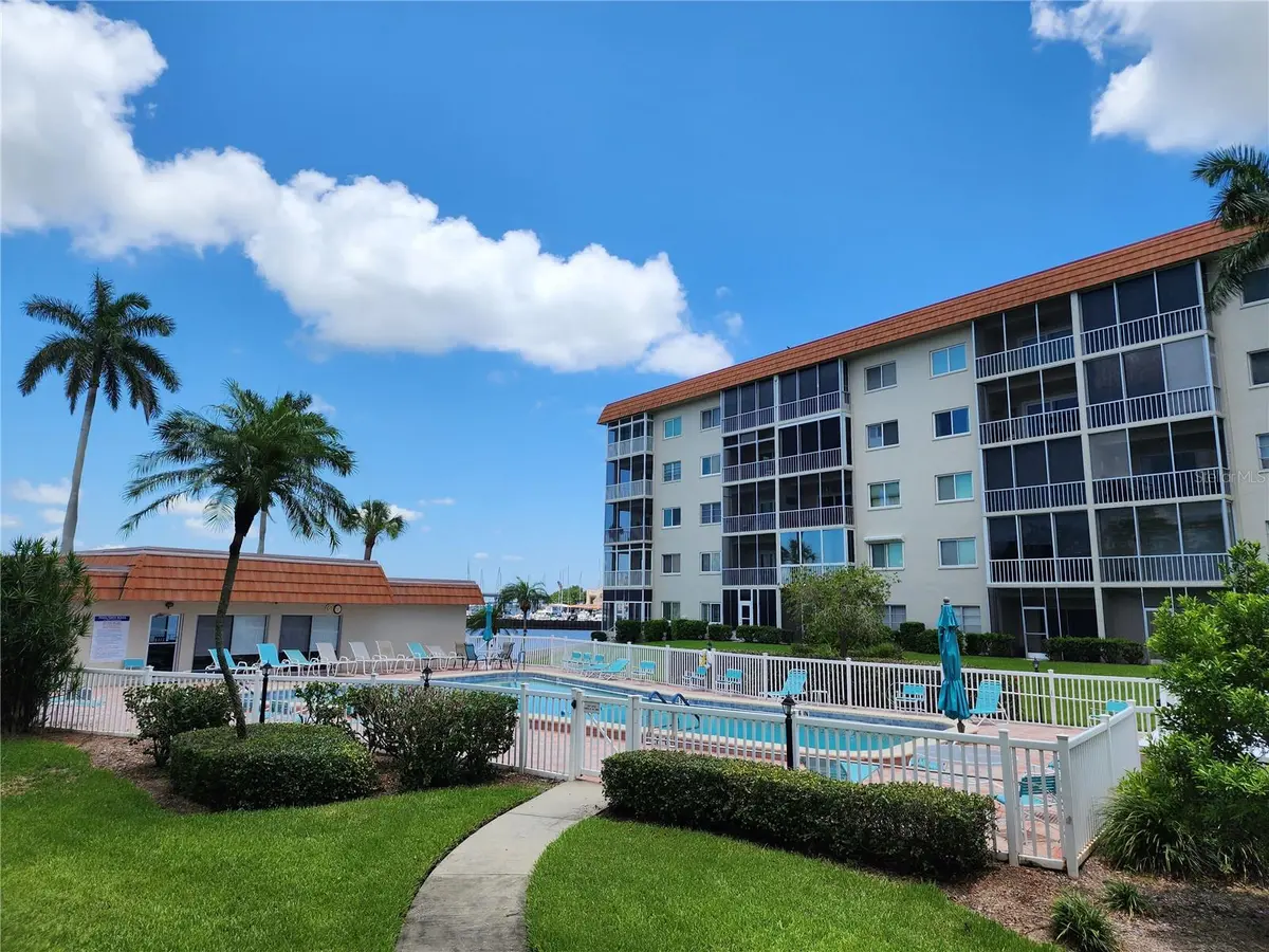 1650 1ST AVE W #408B, Bradenton, FL 34205