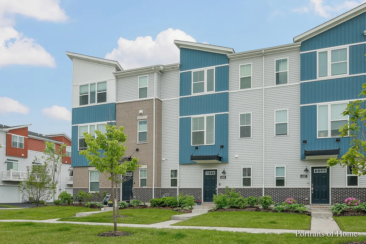 4169 CALDER LN, Aurora, IL 60504
