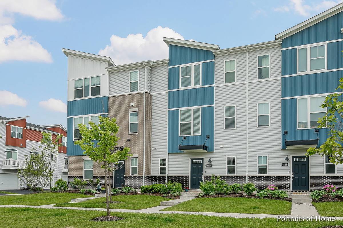 4169 CALDER LN, Aurora, IL 60504
