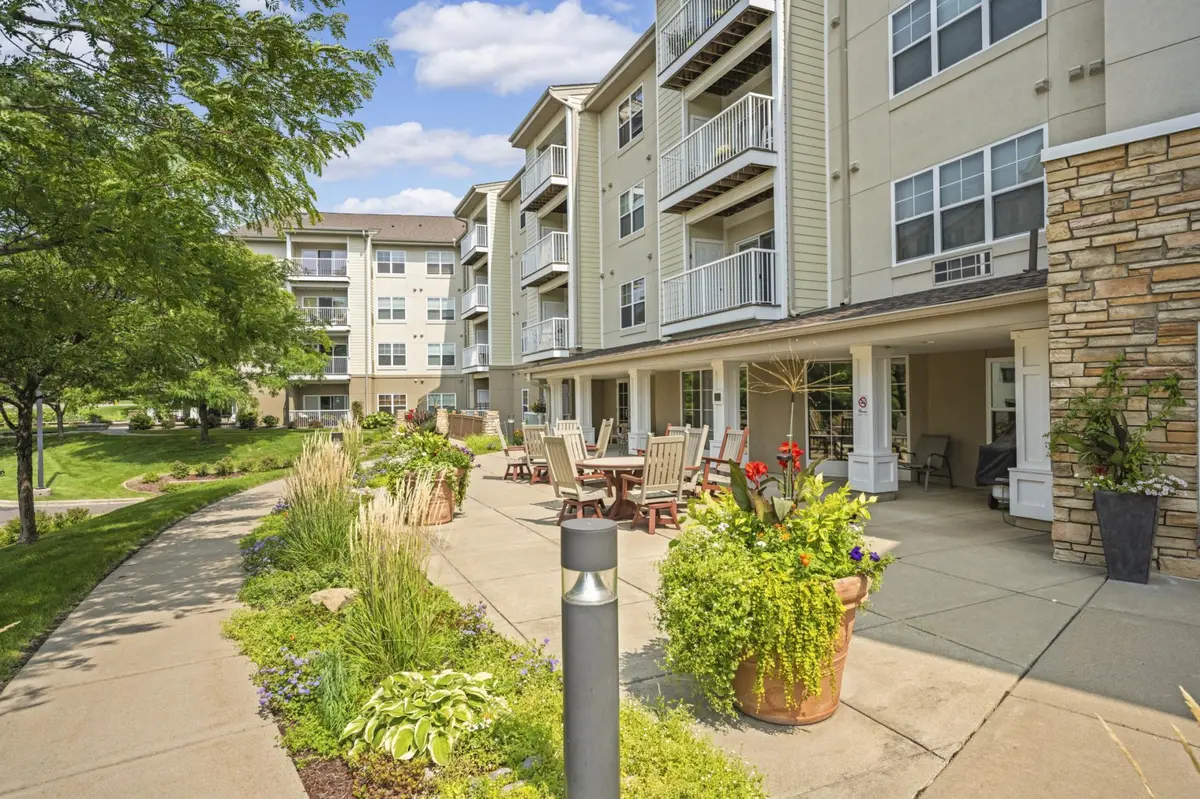 5650 Boone AVE N #116, New Hope, MN 55428