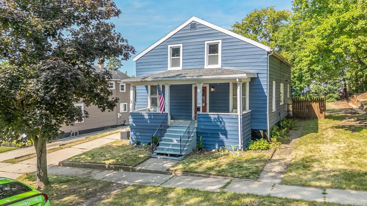 121 S CHURCH ST, Berlin, WI 54923