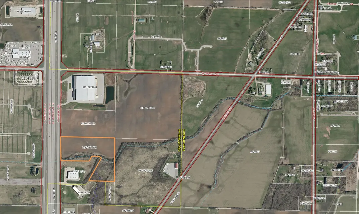 4100 POBEREZNY RD, Oshkosh, WI 54902
