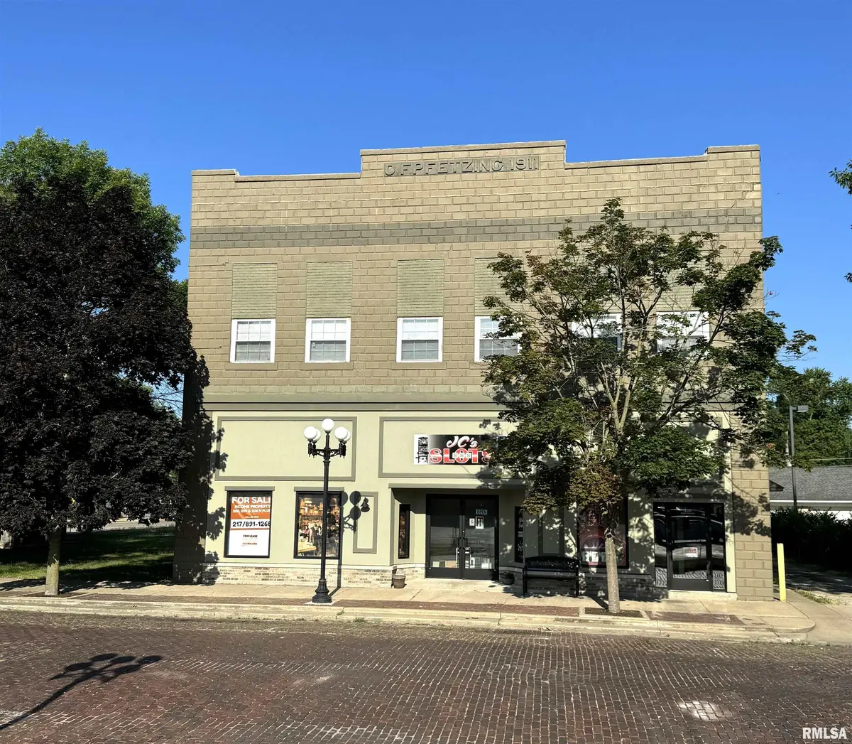 206 N PLUM ST, Havana, IL 62644