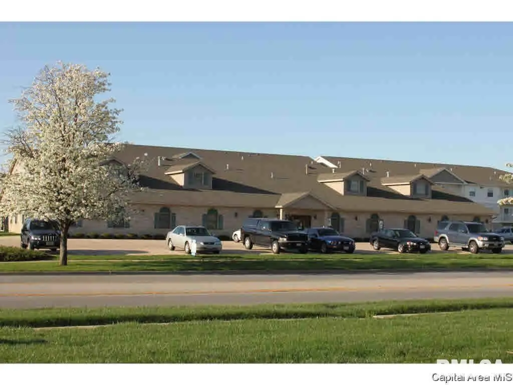 2050 W Iles AVE #Suite F, Springfield, IL 62704