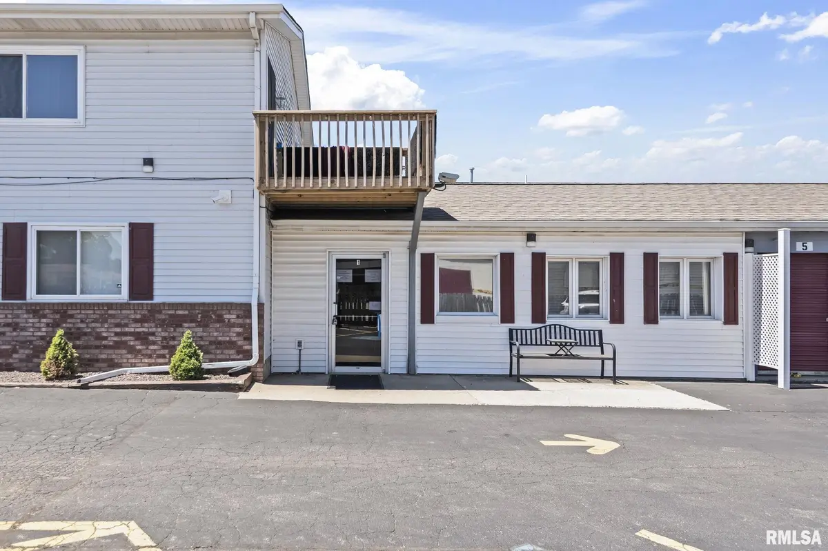2945 E SANGAMON AVE, Springfield, IL 62702