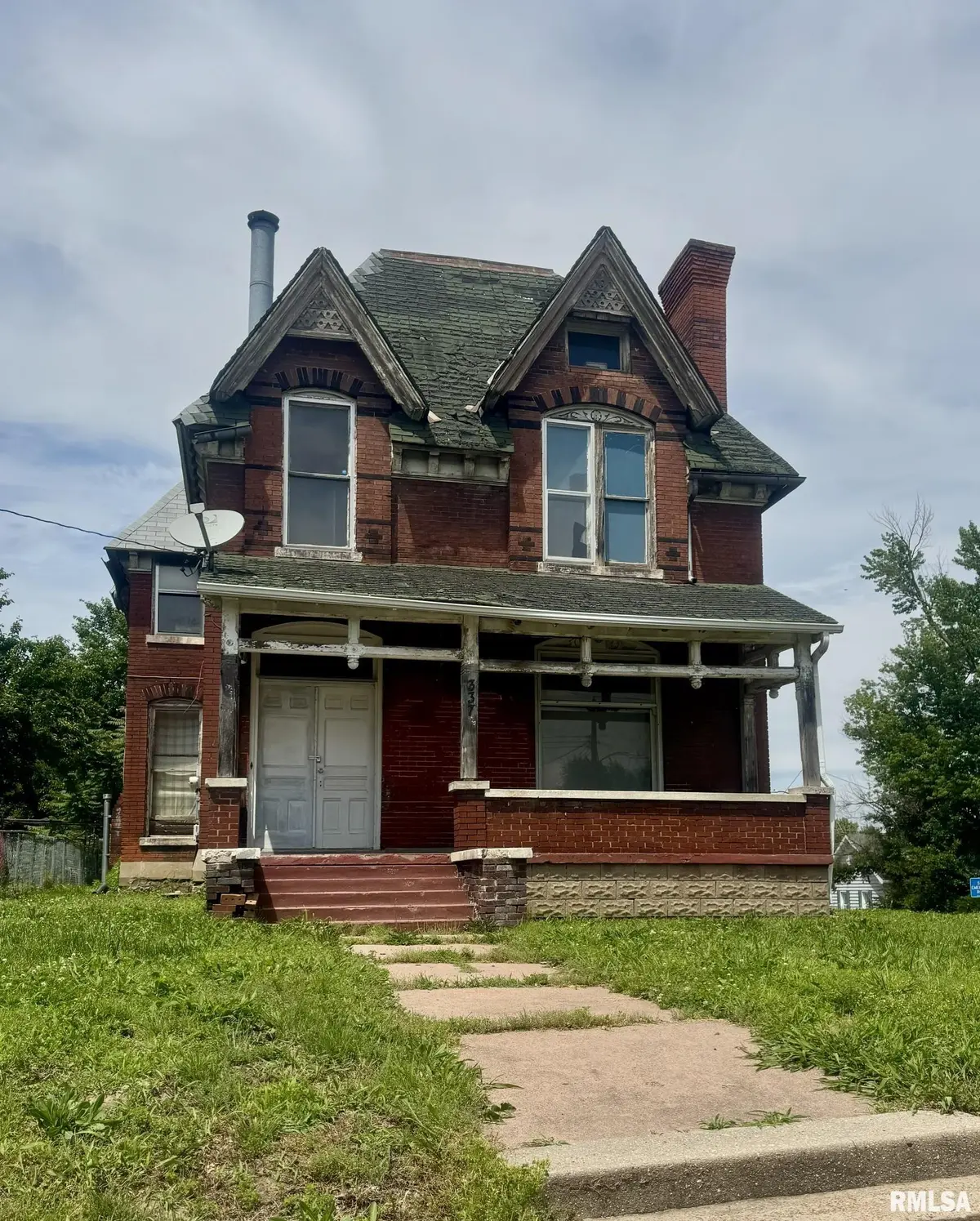 337 CHESTNUT ST, Quincy, IL 62301