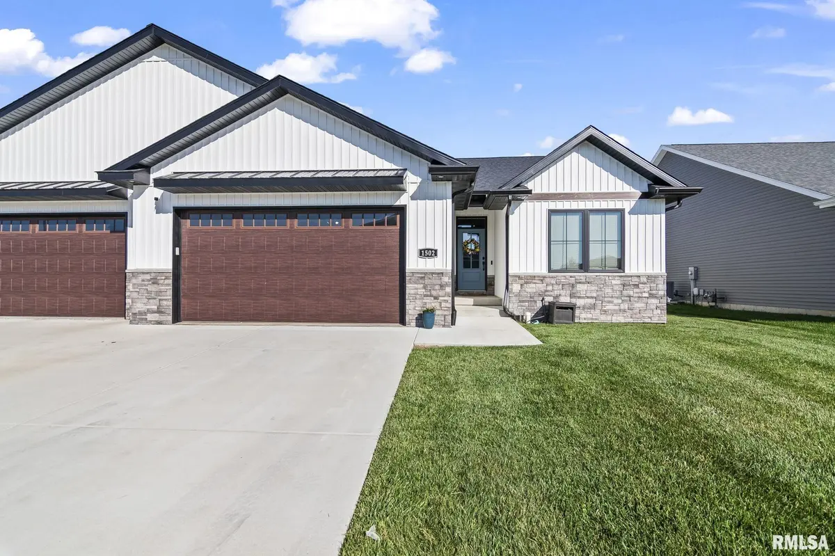 1502 DEARBORN DR, Springfield, IL 62711