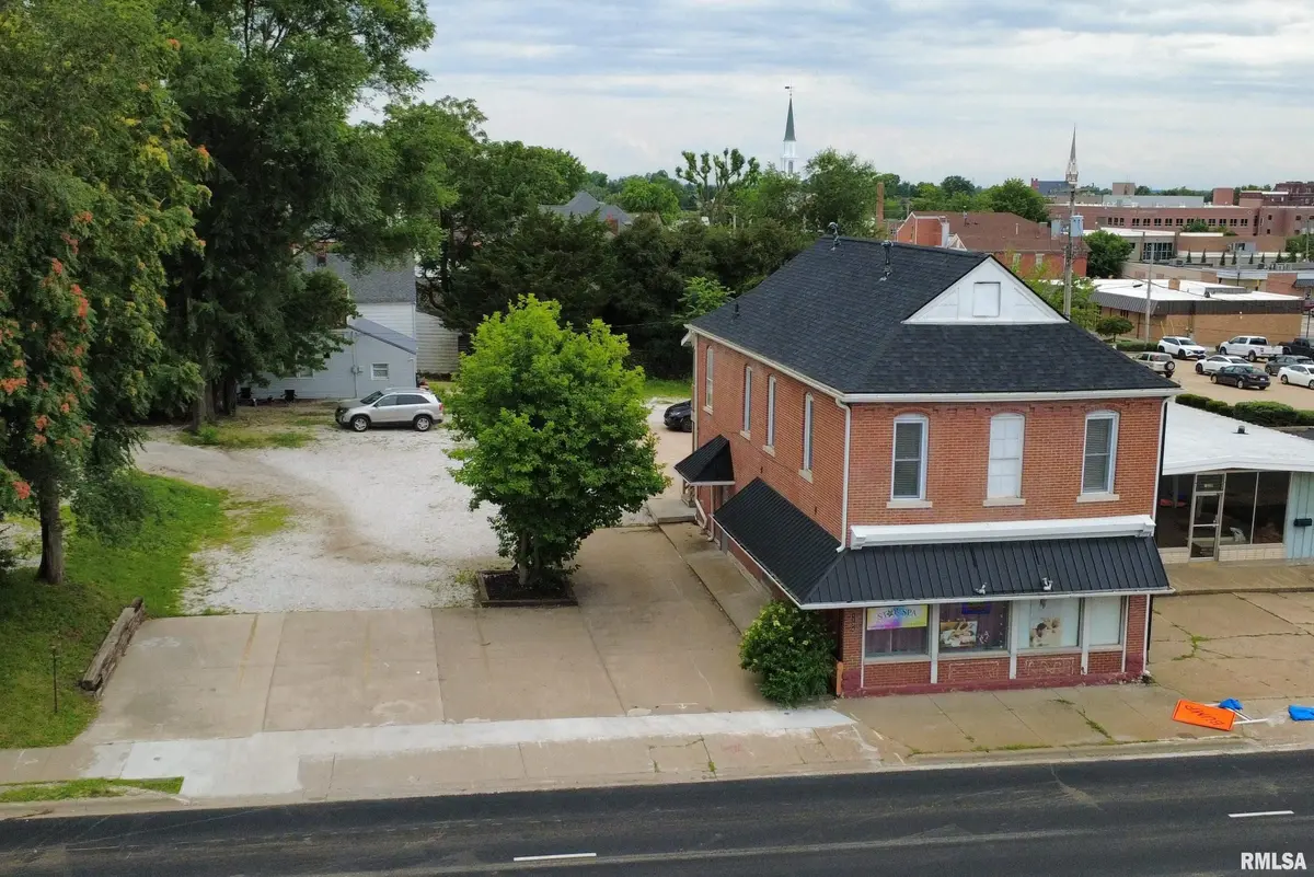 1224 BROADWAY ST, Quincy, IL 62301