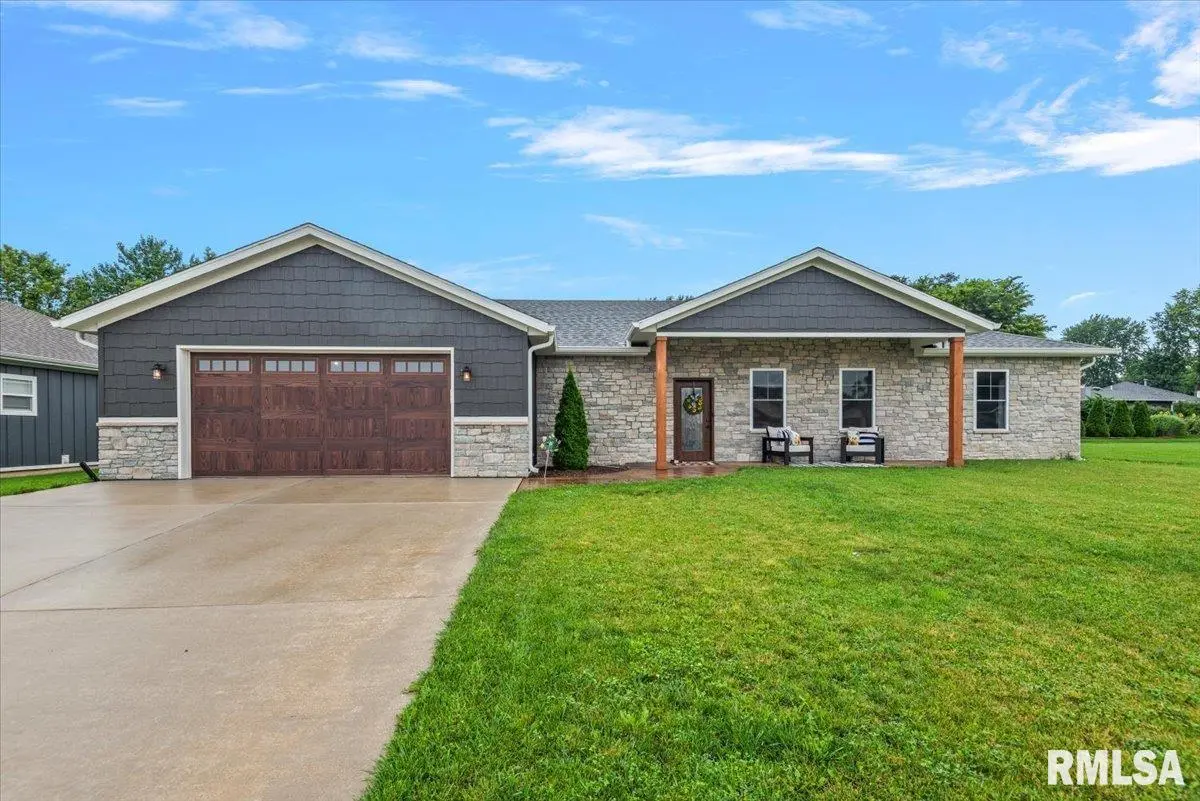55 Durbin TER, Chatham, IL 62629