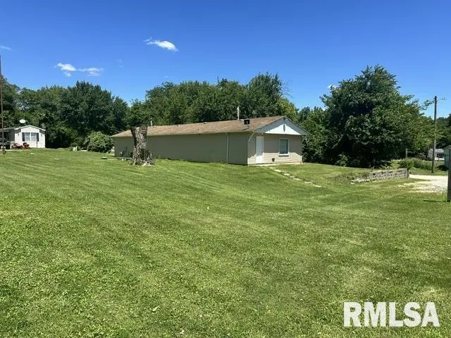 3915 N DIRKSEN Pkwy, Springfield, IL 62702