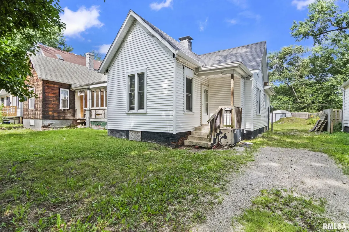 1164 N 3RD ST, Springfield, IL 62702