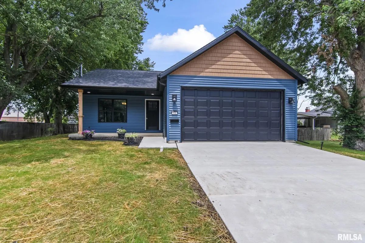 315 W HILL ST, Virden, IL 62690