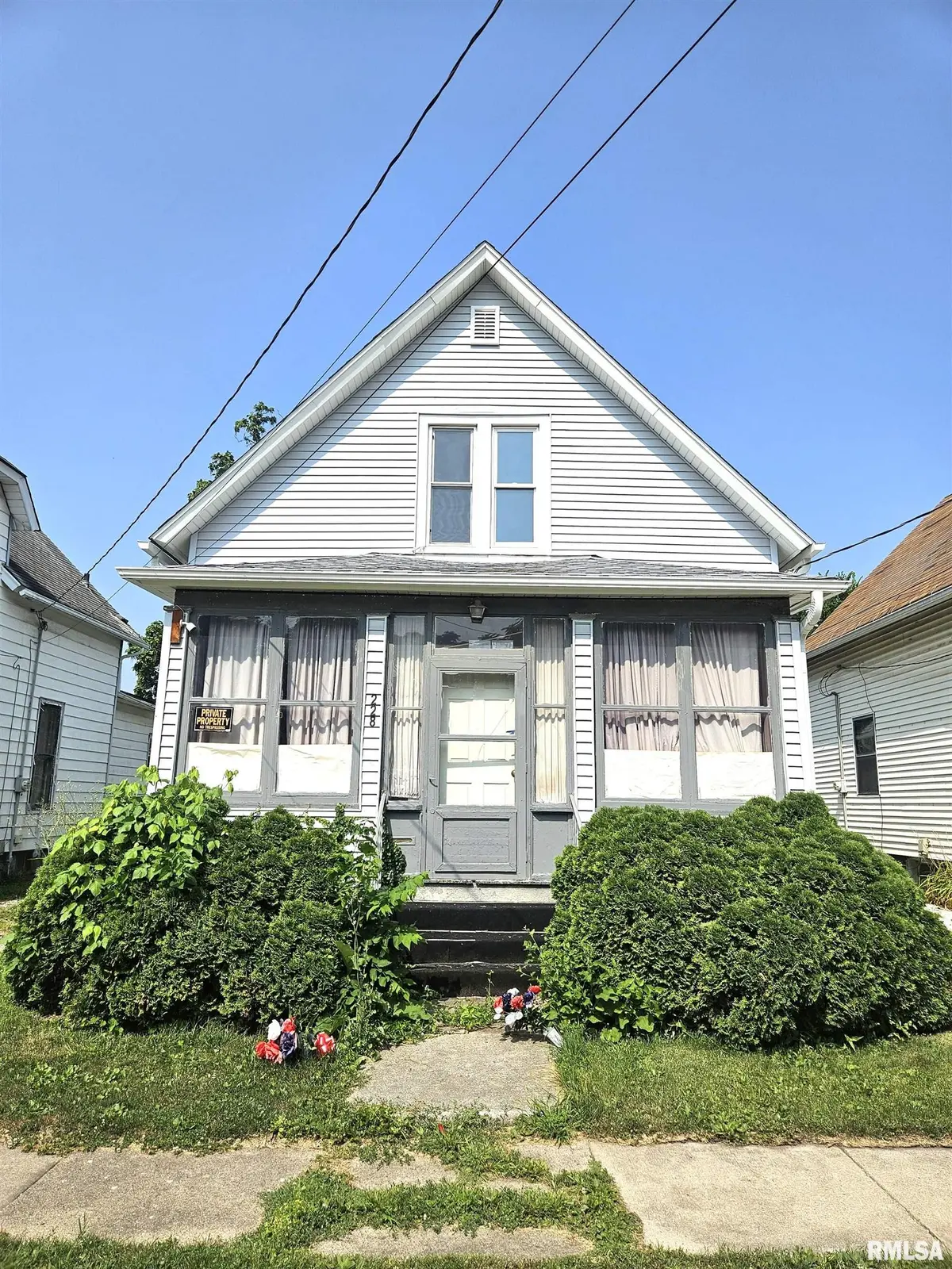 228 COTTAGE AVE, Galesburg, IL 61401