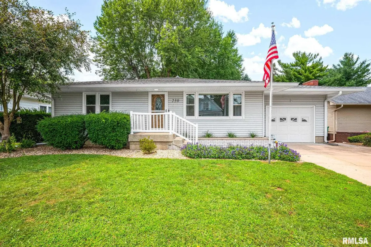 230 MADISON ST, Galesburg, IL 61401