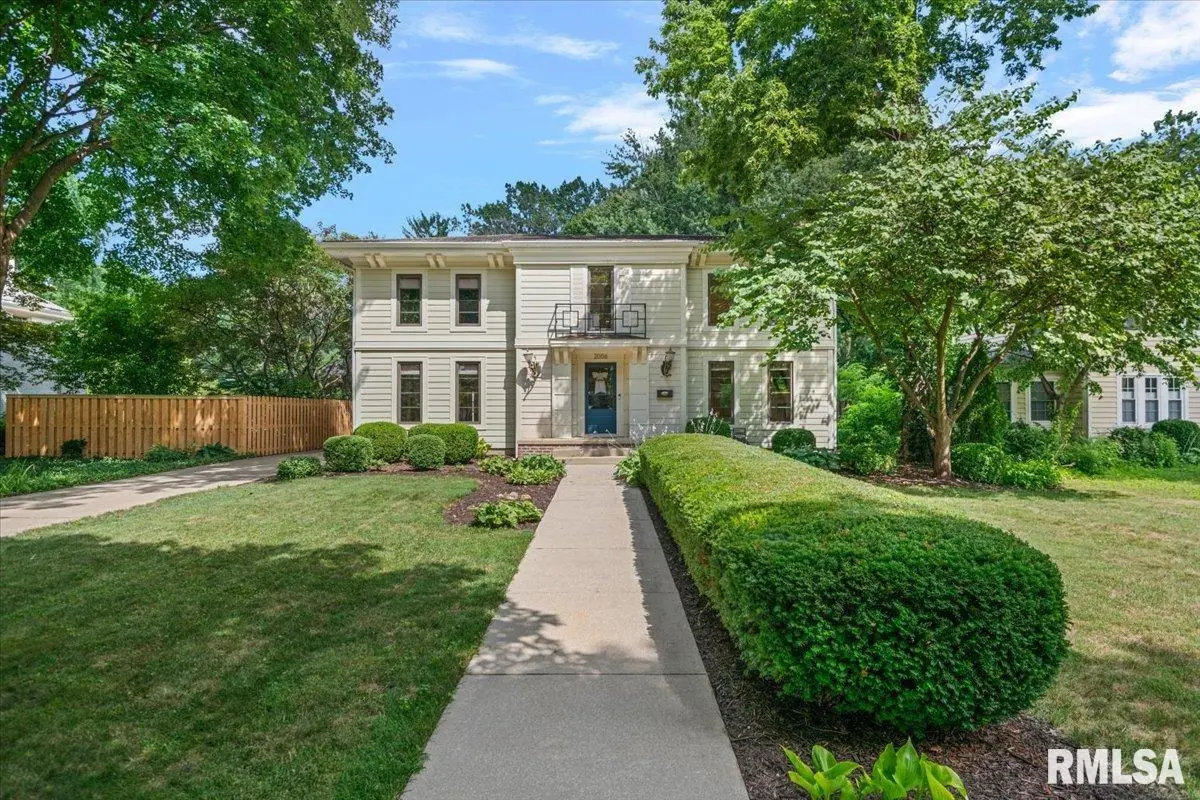 2006 S Wiggins AVE, Springfield, IL 62704