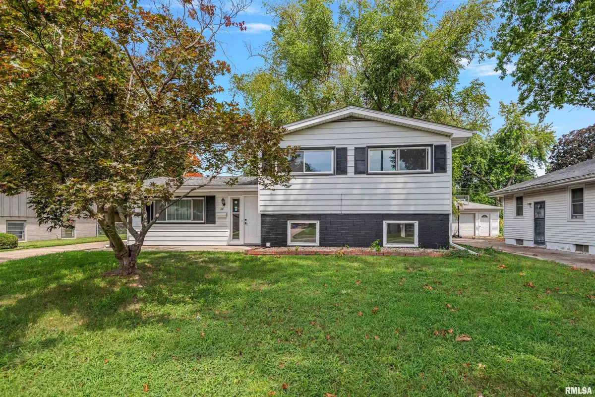 28 BEL AIRE DR, Springfield, IL 62703