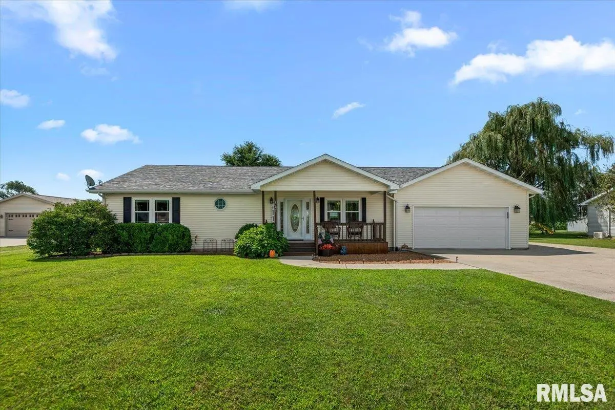 125 CEDAR ST, Kincaid, IL 62540