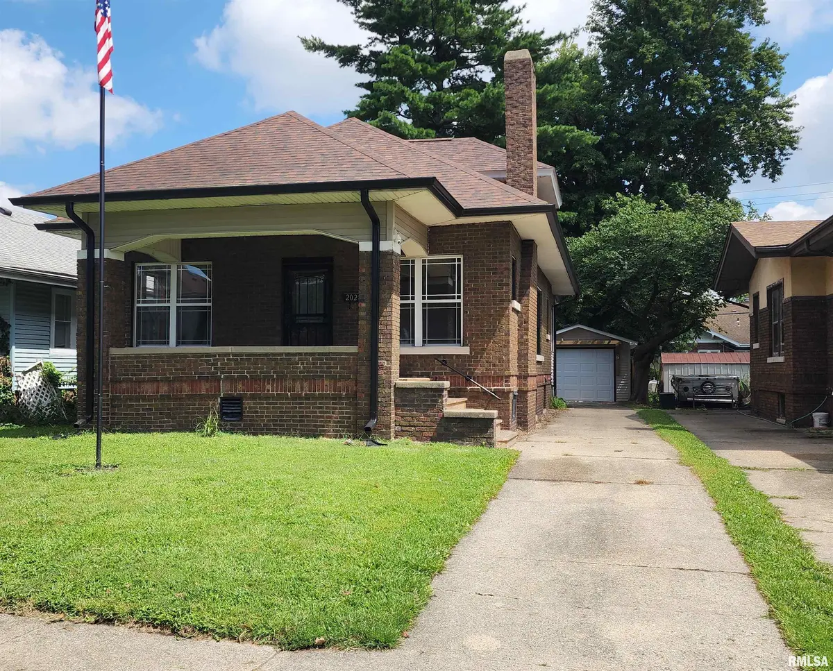 2028 S 4TH ST, Springfield, IL 62703-3448