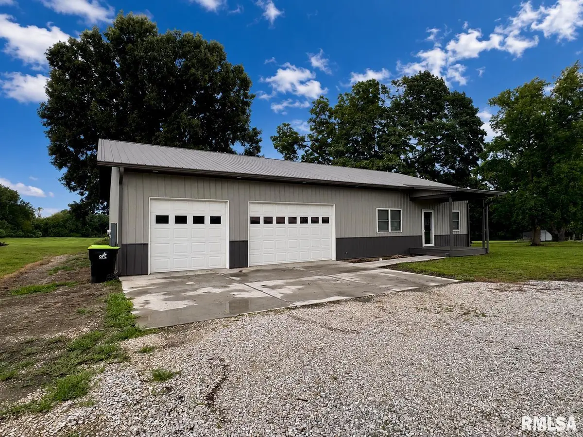 409 N UNION ST, Griggsville, IL 62340