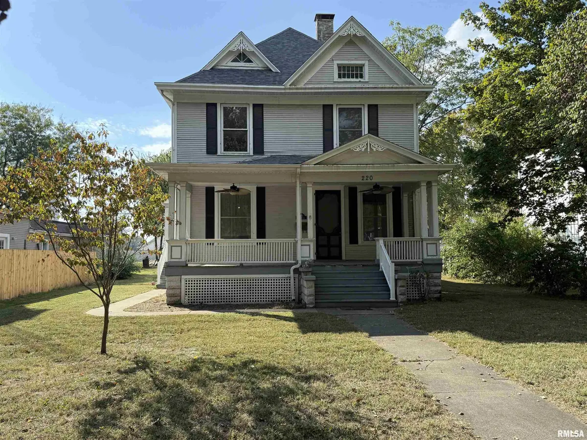 220 S ORANGE ST, Havana, IL 62644