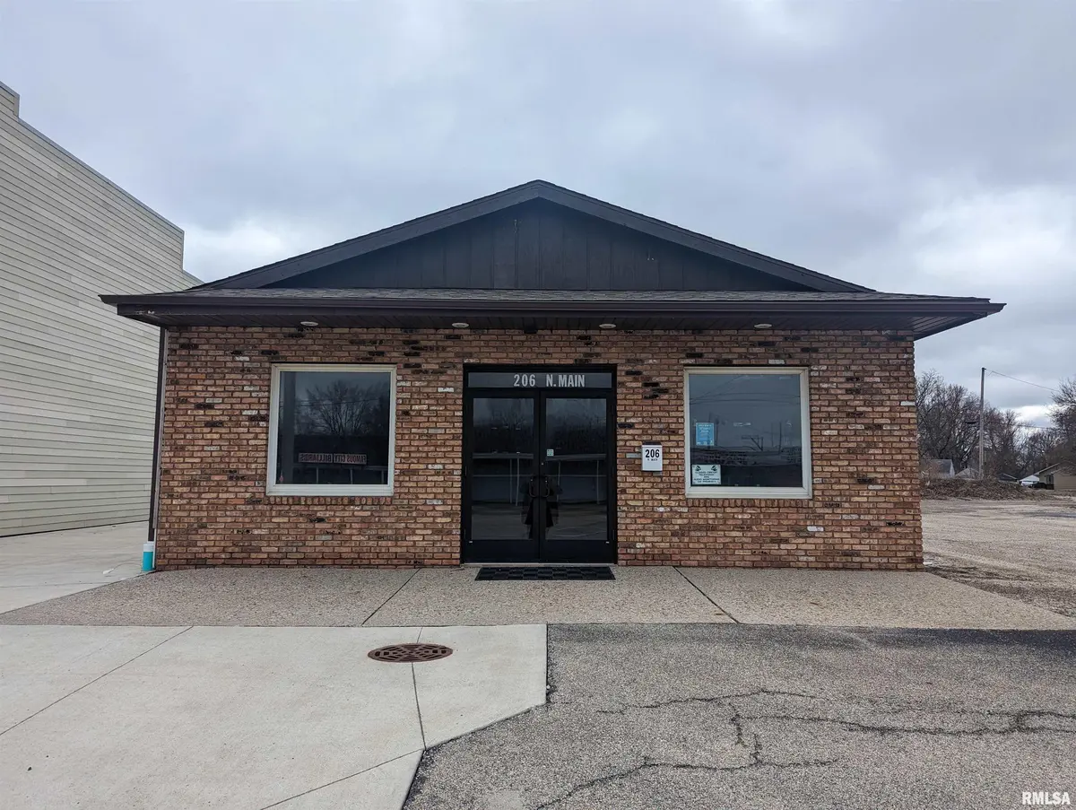 206 N MAIN ST, Creve Coeur, IL 61610