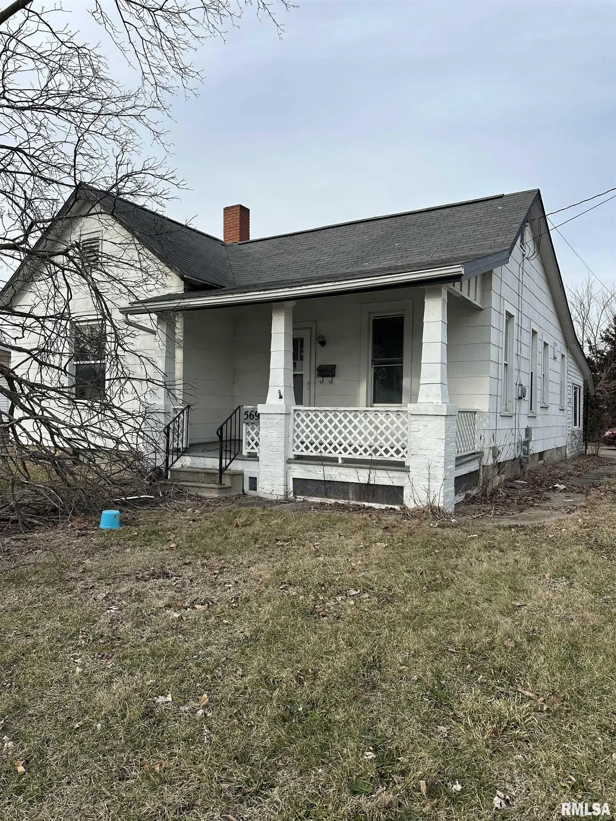 569 CUSTER PL, Canton, IL 61520