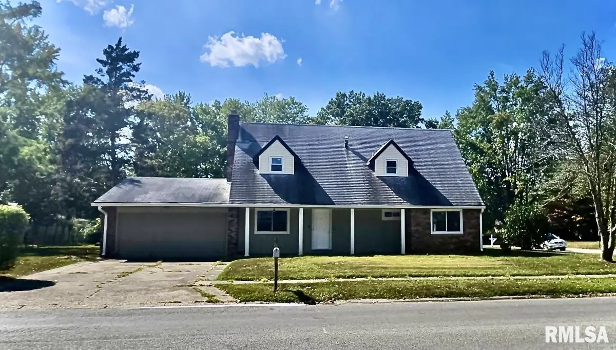 300 S GLENVIEW DR, Carbondale, IL 62901
