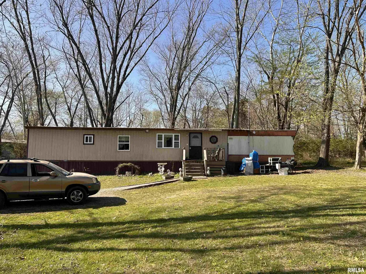 7021 PEACH LN, Carbondale, IL 62901