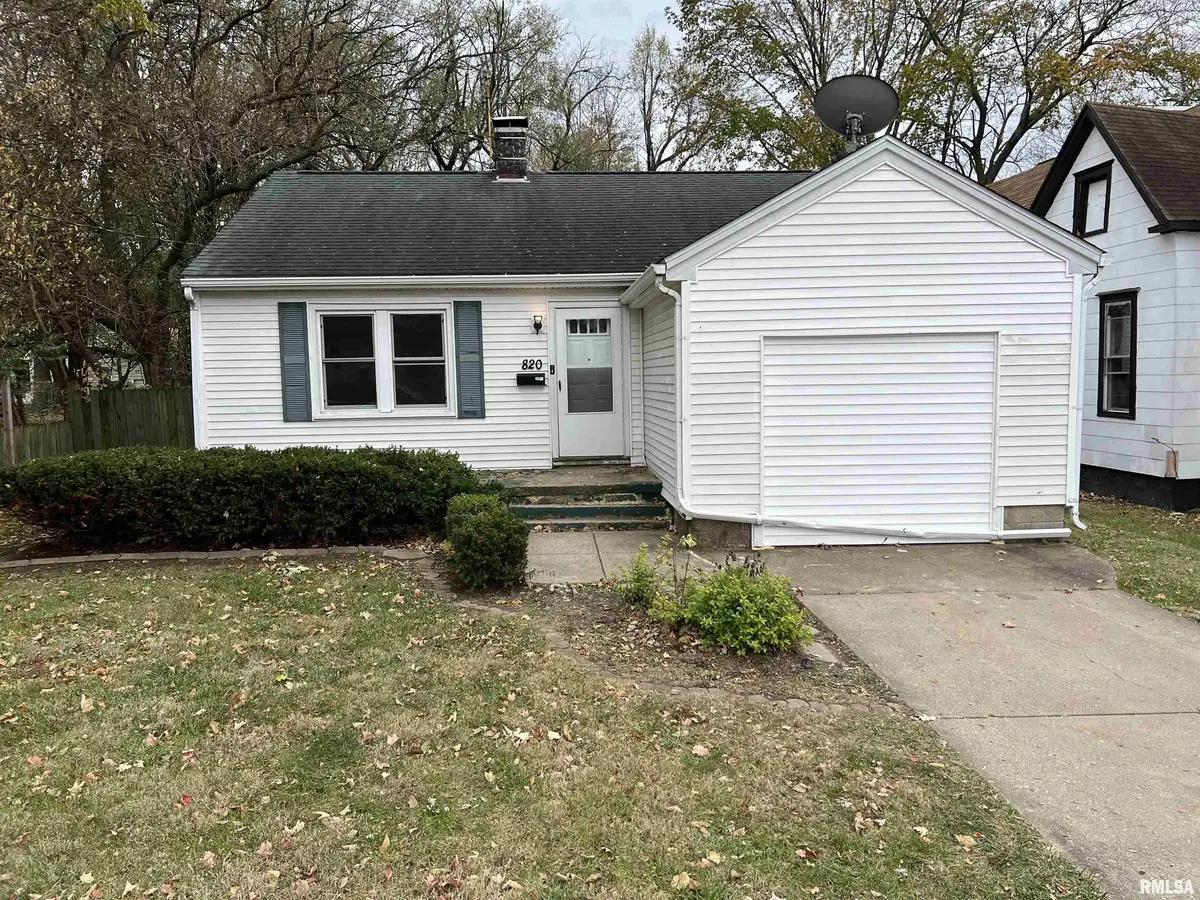820 W VIRGINIA AVE, Peoria, IL 61604