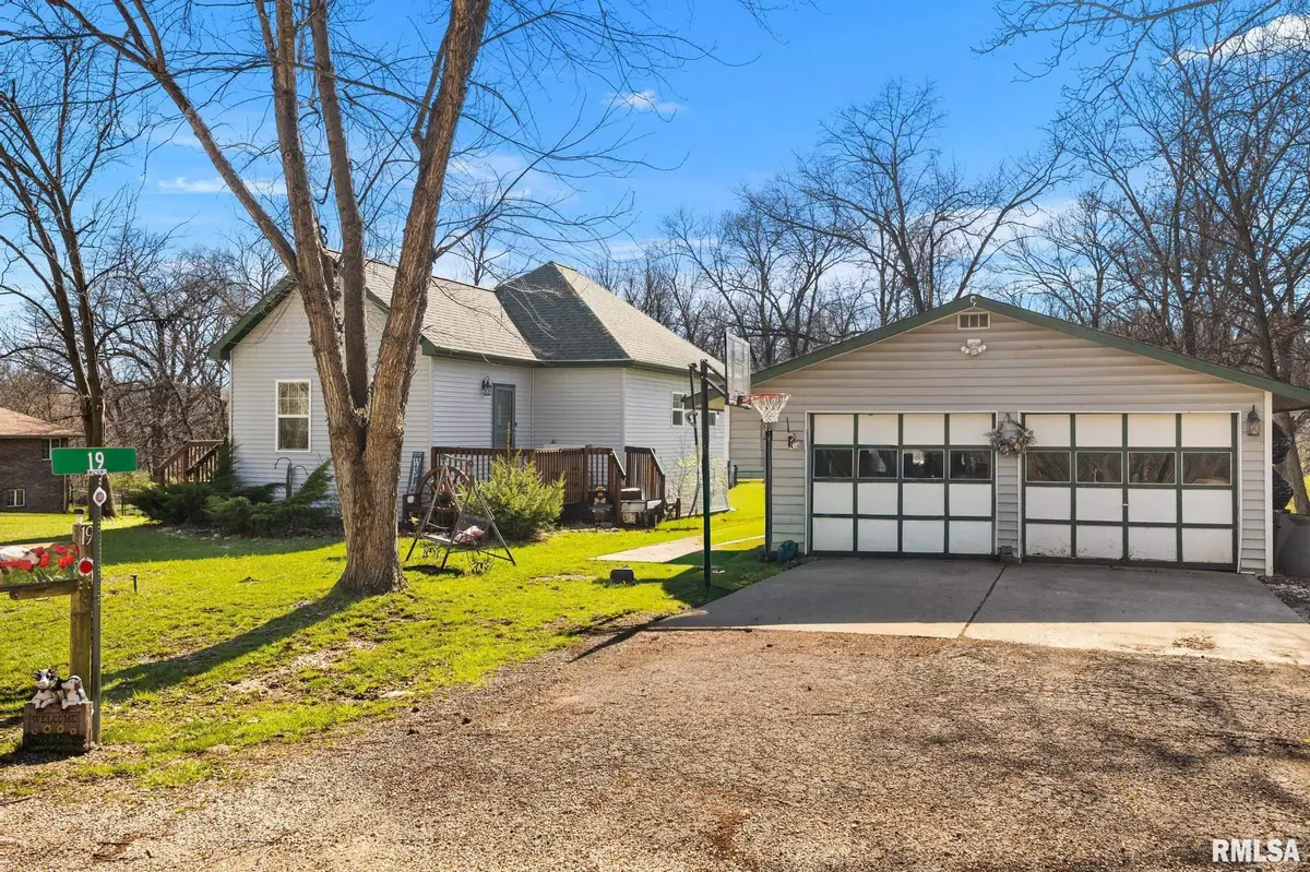 19 FOOTHILL DR, Putnam, IL 61560