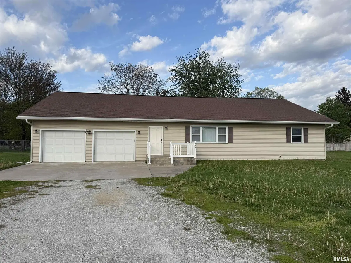 1205 S MAIN ST, Lewistown, IL 61542