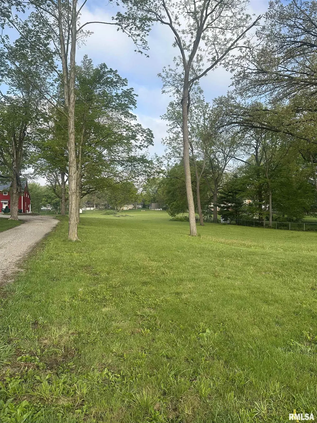 806 S MAIN ST, Eureka, IL 61530