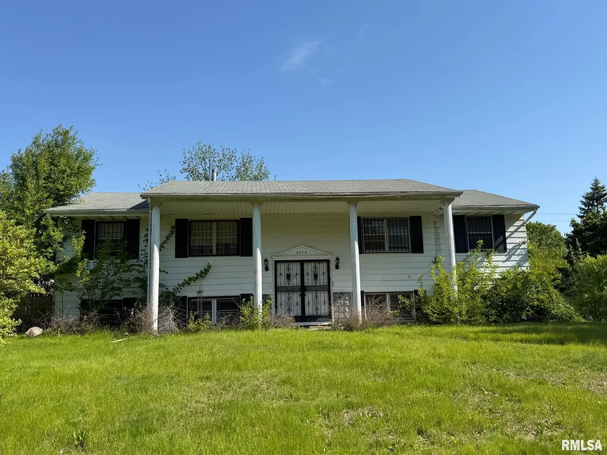 3013 W WESTPORT RD, Peoria, IL 61615