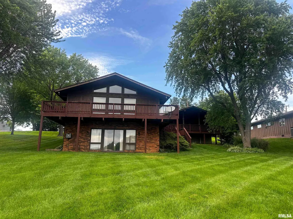12415 Bahama DR, Marion, IL 62959