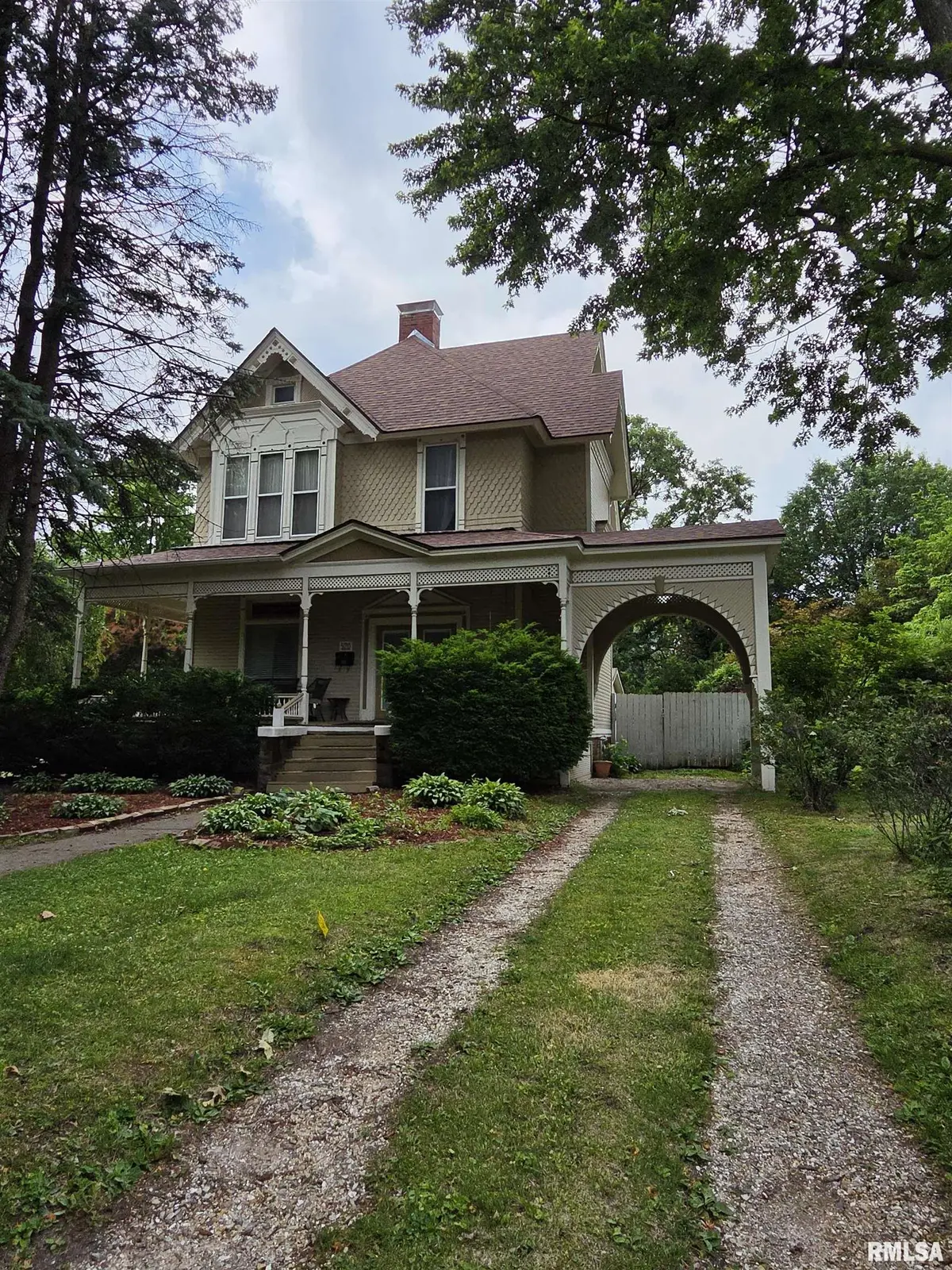 520 N CHAMBERS ST, Galesburg, IL 61401