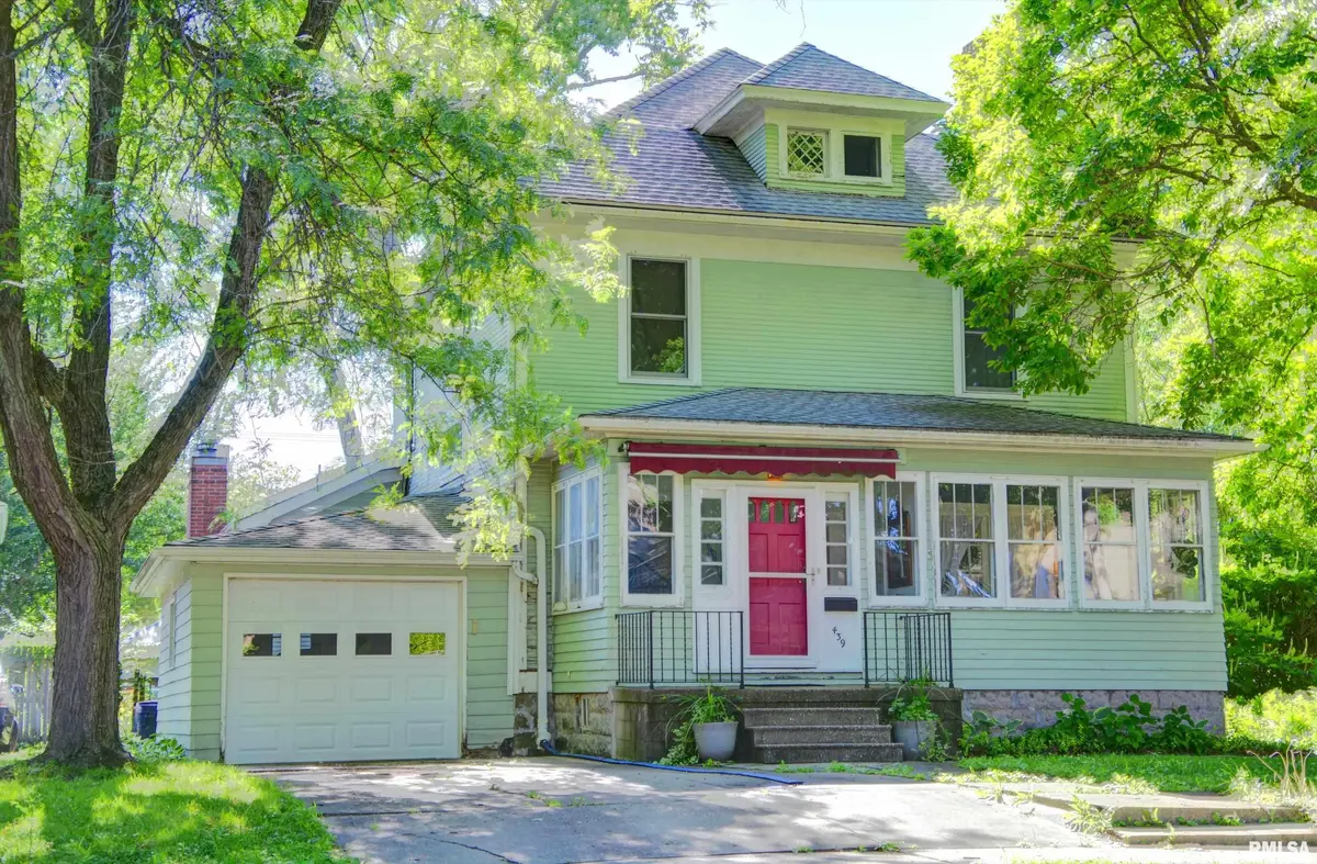 439 N MCARTHUR ST, Macomb, IL 61455