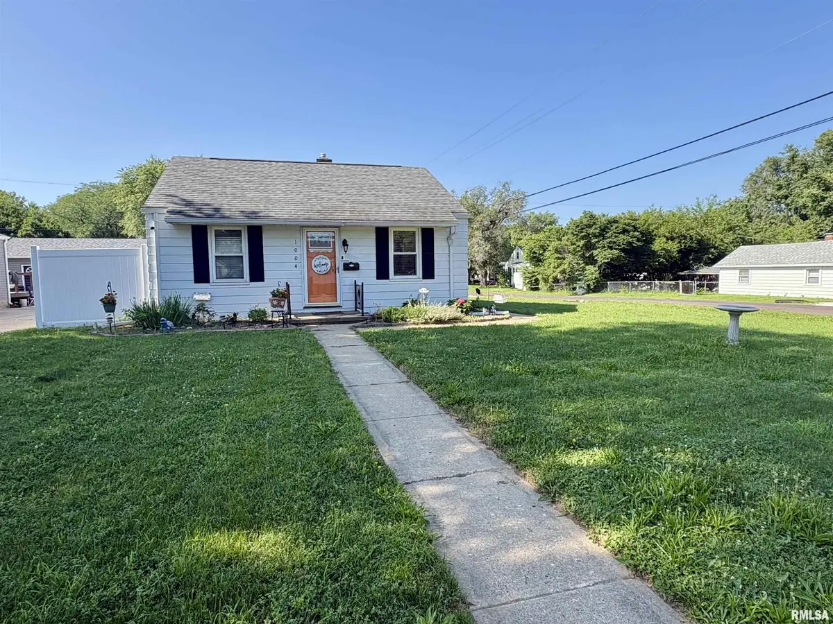 1004 E WILSON AVE, Peoria, IL 61603