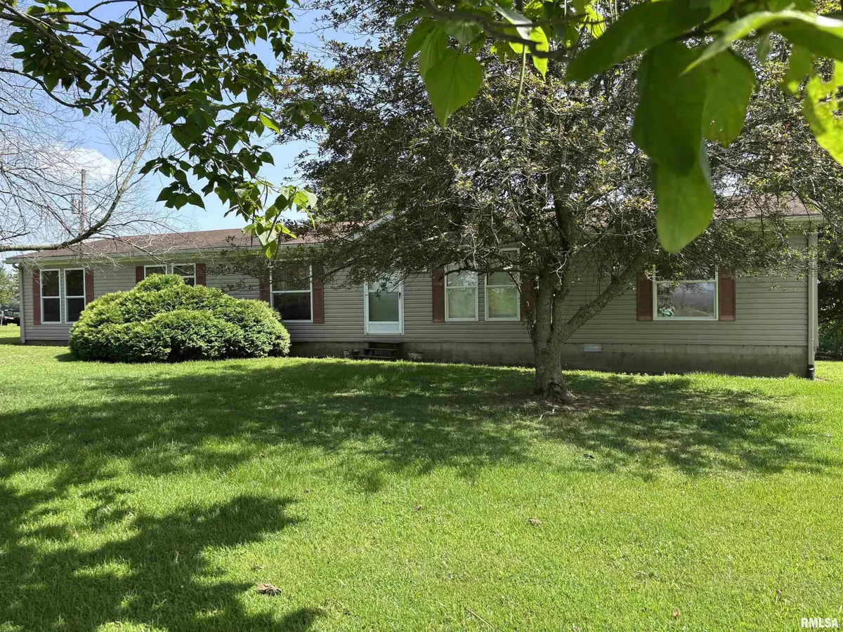 6000 Lick Creek RD, Anna, IL 62906
