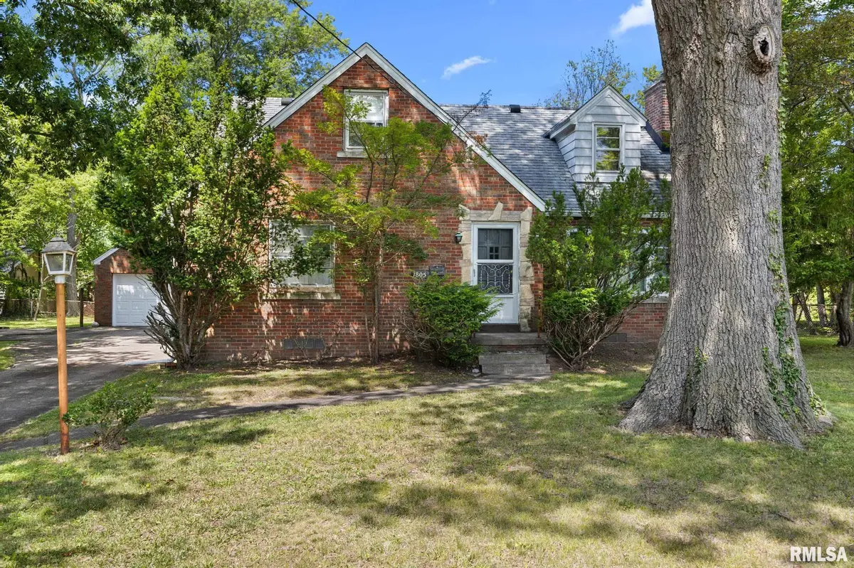1805 W GILBERT AVE, Peoria, IL 61604