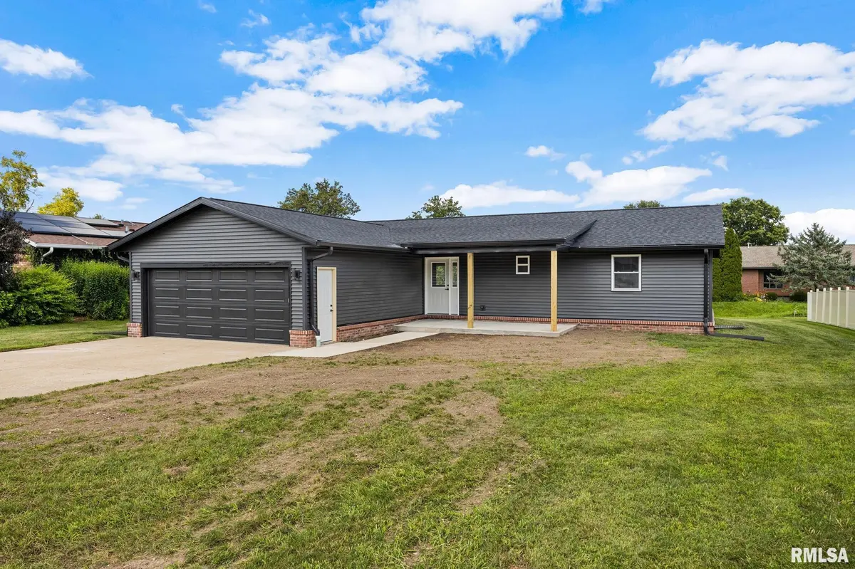 700 TAYLOR ST, Morton, IL 61550