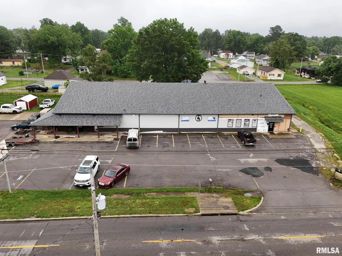 510 S VICTOR ST, Christopher, IL 62822
