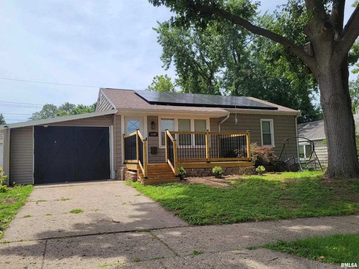 1102 COOLIDGE AVE, Pekin, IL 61554