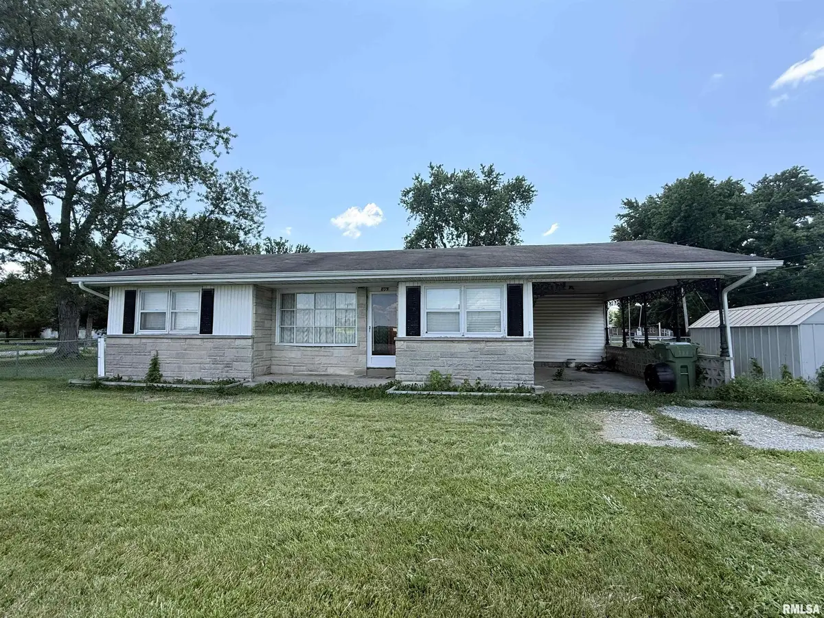 609 N 6TH ST, Elkville, IL 62932