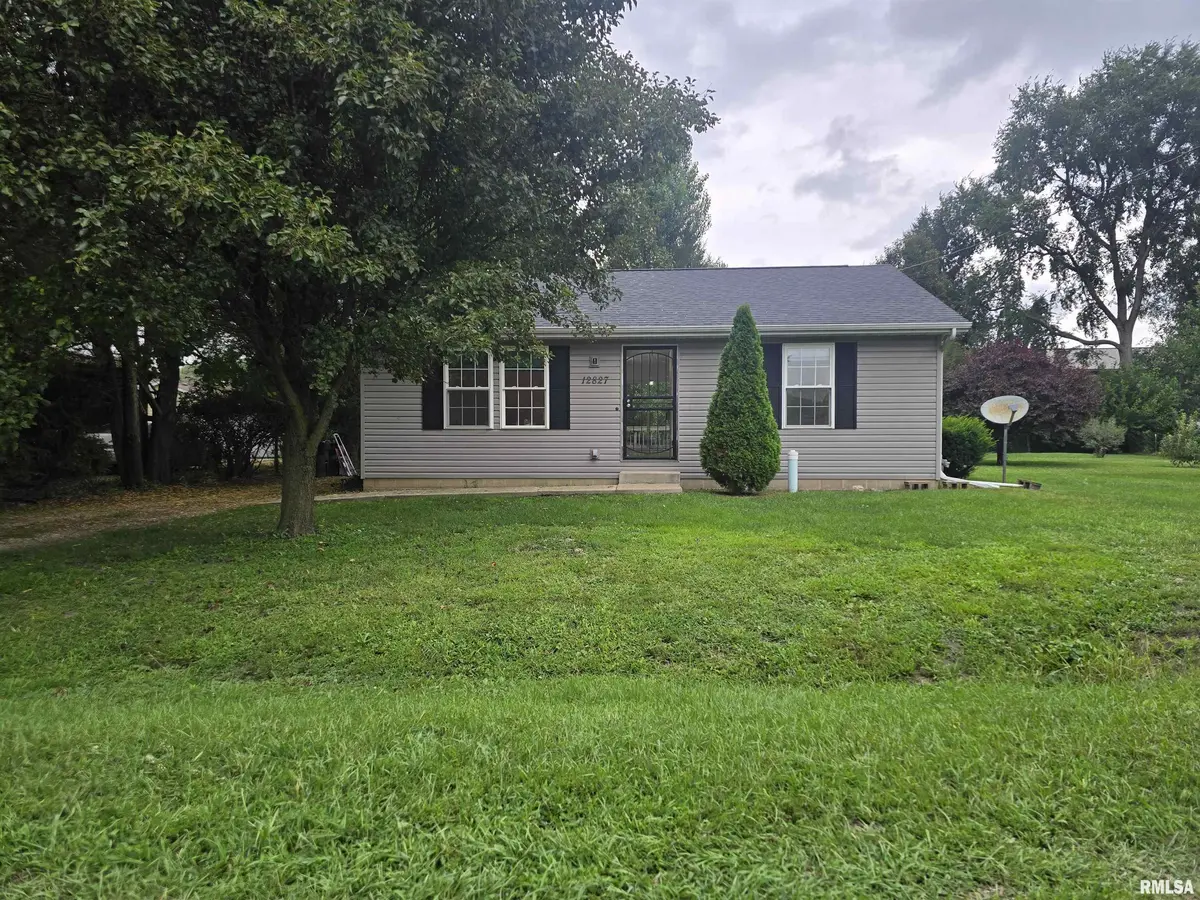 12827 W CENTER ST, Hanna City, IL 61536